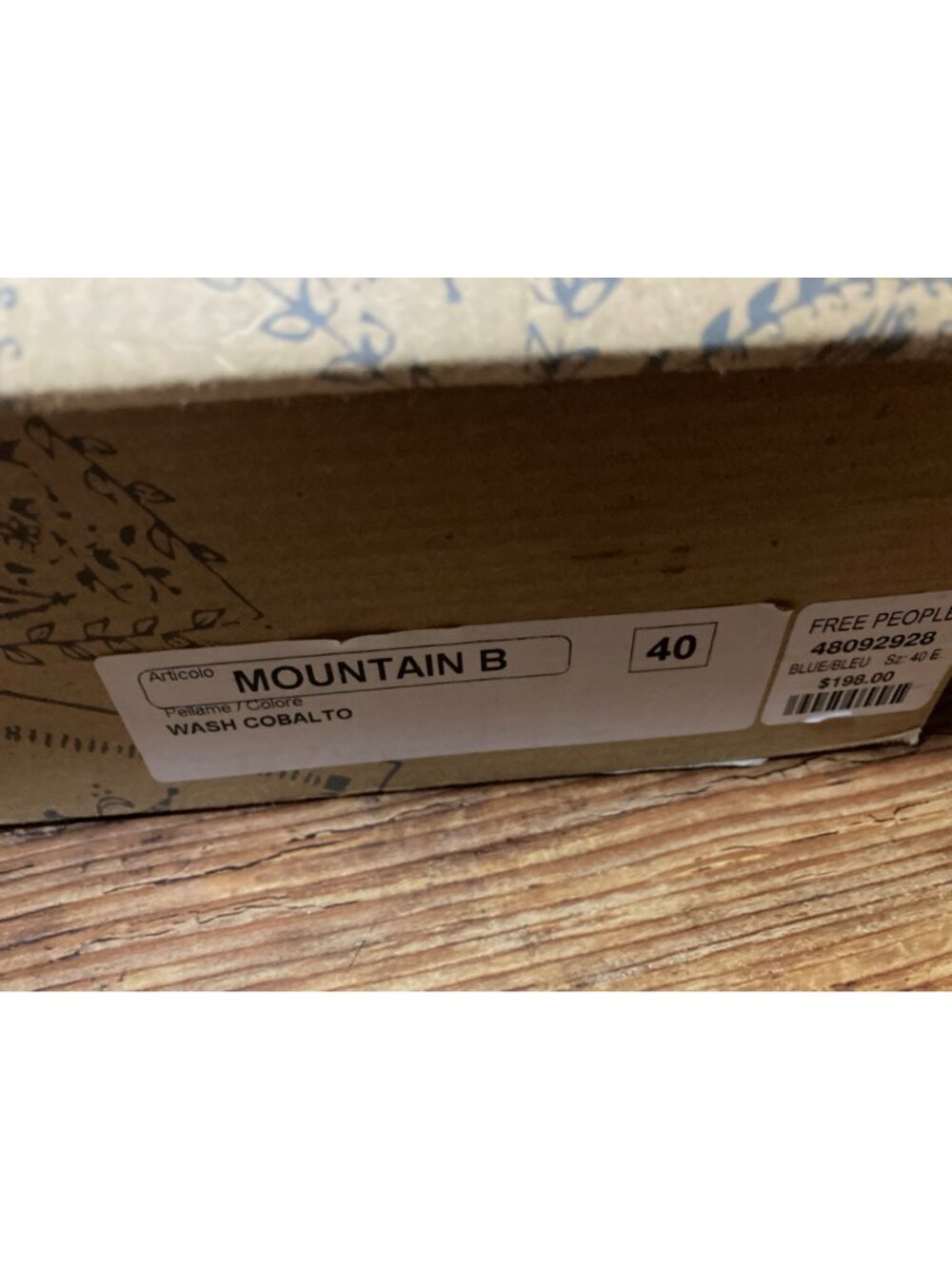 Free People Studded Leather Hiker Boots - Women US 9.5 / EU 40, New in Box - Picture 3 of 3